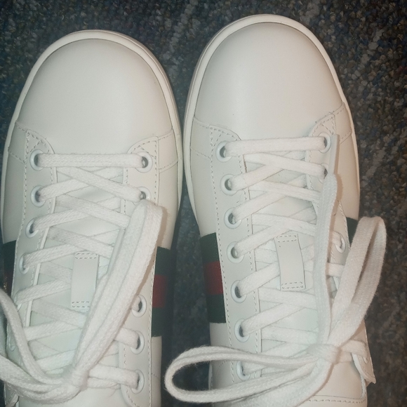 SOLD! Gucci Ace Bee Sneakers 34.5 - Picture 8 of 14